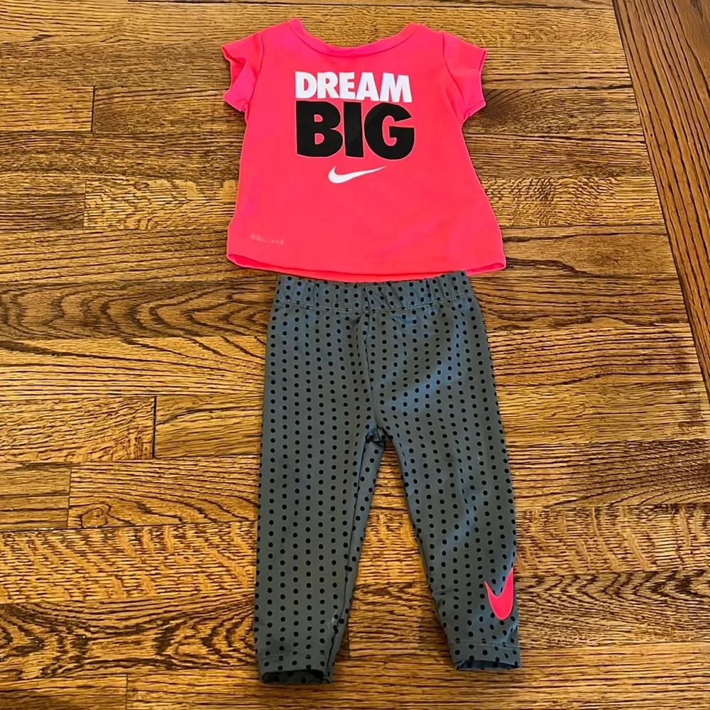 NWOT NIKE DREAM BIG ATHLETIC SET - SIZE 12M